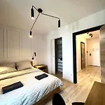 Traugutta - Fitness & Parking Apartamento