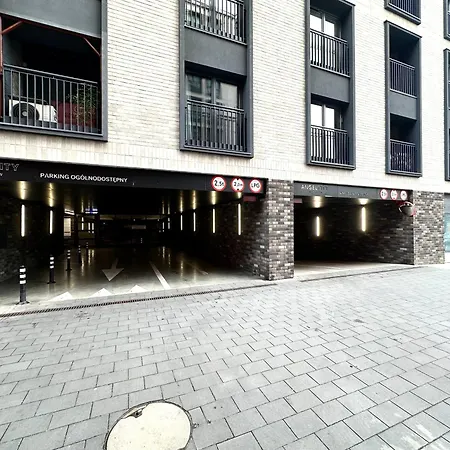 Traugutta - Fitness & Parking *