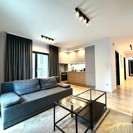 Traugutta - Fitness & Parking Apartmán *