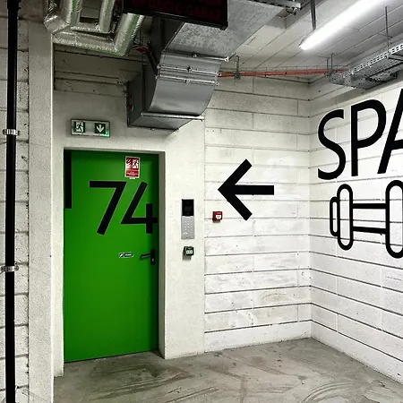 Traugutta - Fitness & Parking